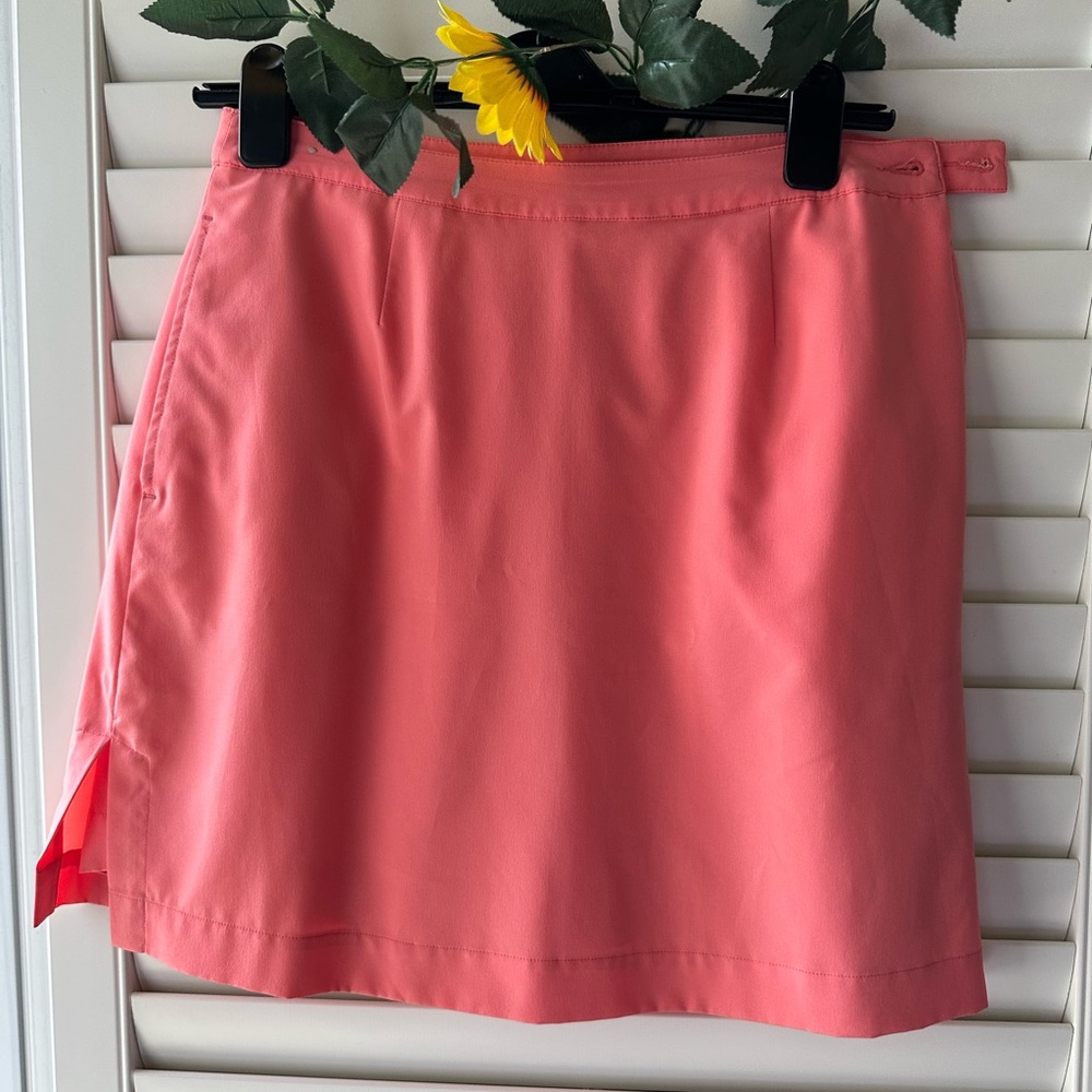 Monterey Club Golf Skirt Skort with side zip entry & 2 front pockets size 10